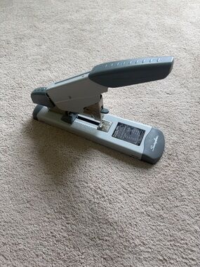 Swingline Heavy-Duty Gray Stapler